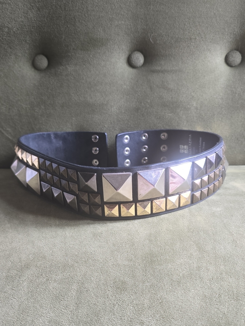 BCBG Small Black Leather Pyramid Stud Belt with Mixed Silver and Gold - Picture 1 of 4